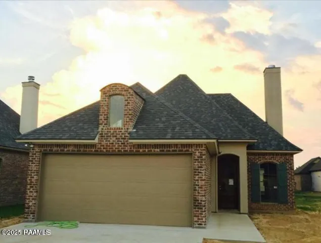 $239,000 | 102 Meadow Gate Drive, Lafayette, LA 70508