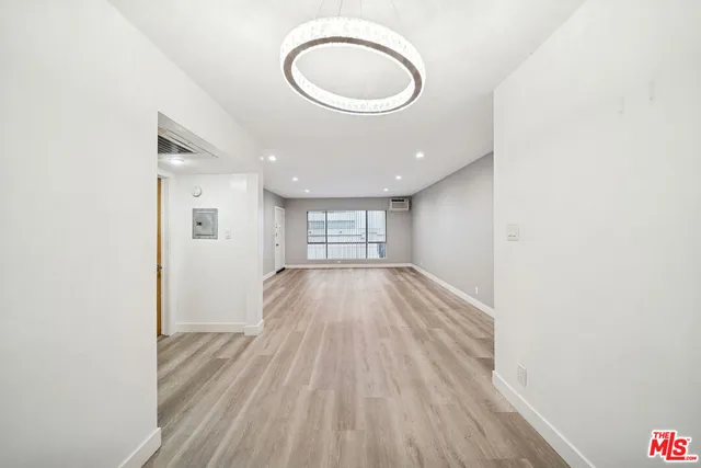 $2,325 | 326 South Serrano Avenue, Unit 4, Los Angeles, CA 90020