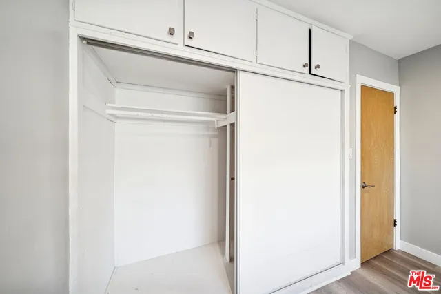 $2,325 | 326 South Serrano Avenue, Unit 4, Los Angeles, CA 90020