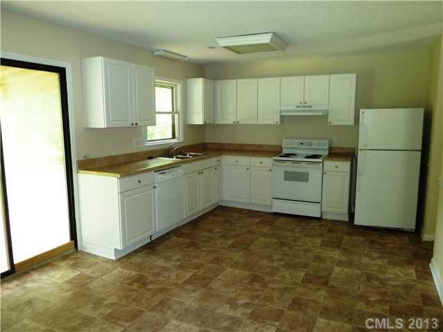 8631 Waterrock Road Charlotte, NC 28214 - Photo 3 of 7 Gallery Image 3