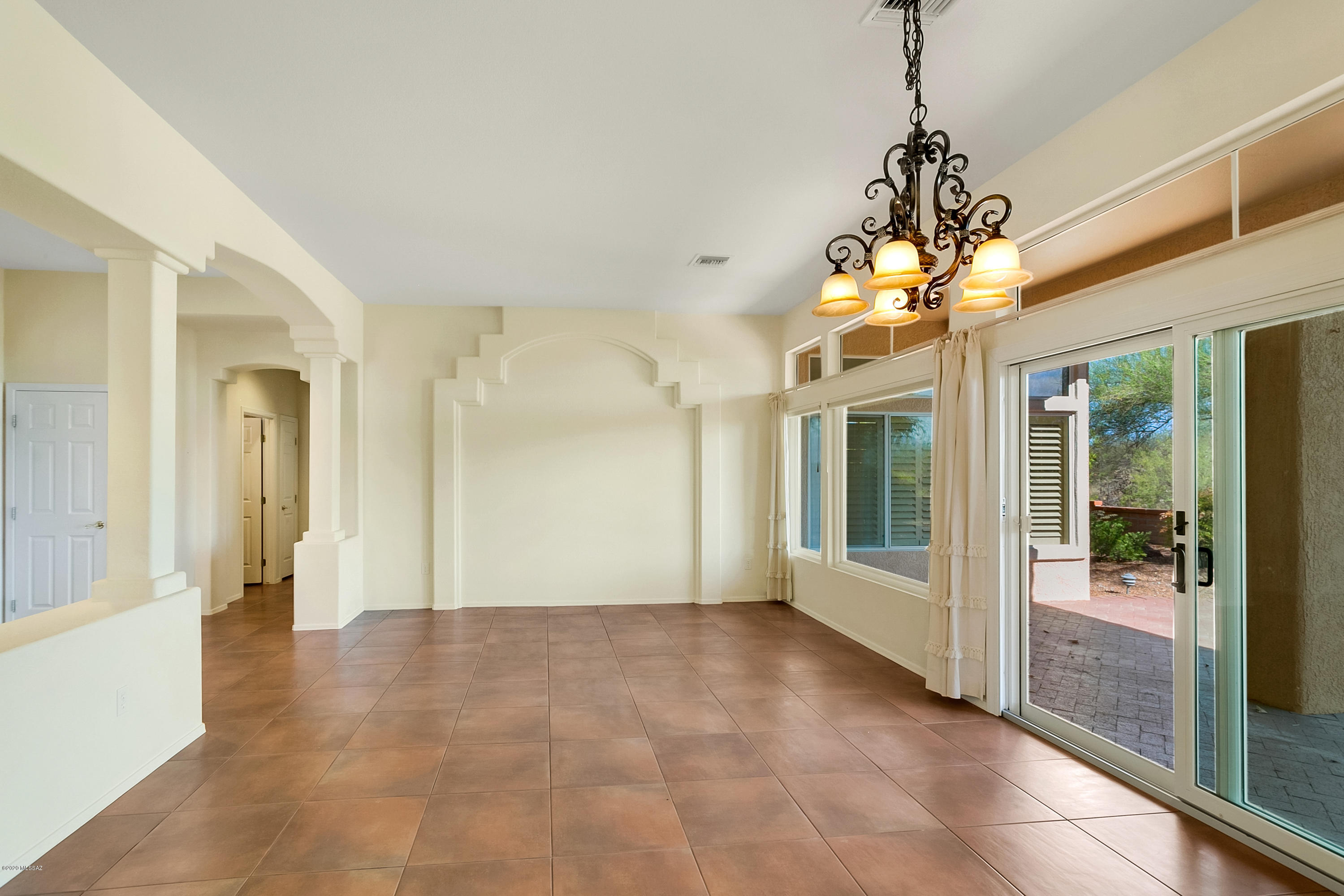 1621 East Crown Ridge Way Oro Valley, AZ 85755 - Photo 16 of 37