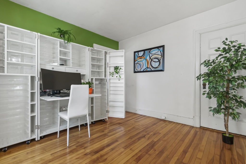 32 Kosta Street Worcester, MA 01607 - Photo 18 of 34 Gallery Image 18
