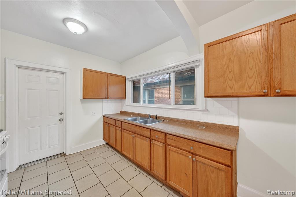 3740 Tyler Street Detroit, MI 48238 - Photo 40 of 58
