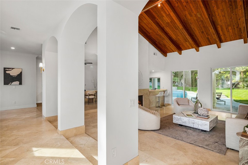 72020 Palm Crest Drive Rancho Mirage, CA 92270 - Photo 4 of 47