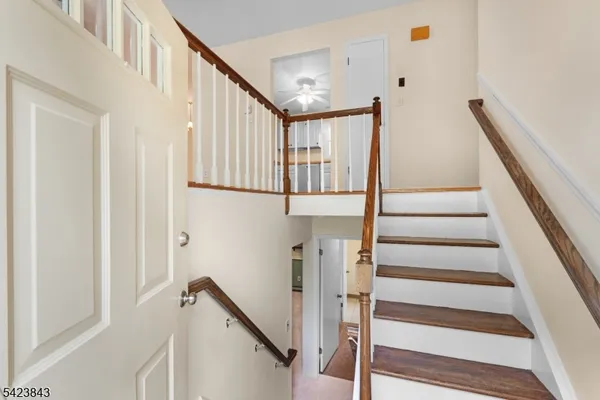 $475,000 | 26 Tamarack Road, Andover, NJ 07821