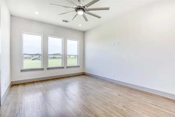 $699,800 | 1333 Canyon Lake Road, Wills Point, TX 75169