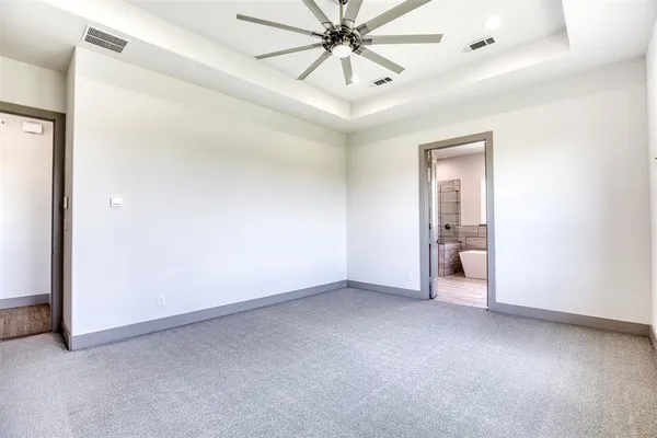 $699,800 | 1333 Canyon Lake Road, Wills Point, TX 75169