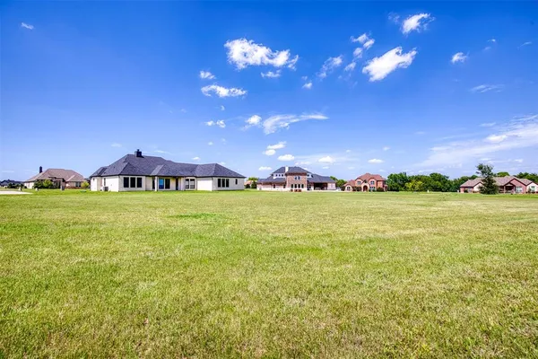 $699,800 | 1333 Canyon Lake Road, Wills Point, TX 75169