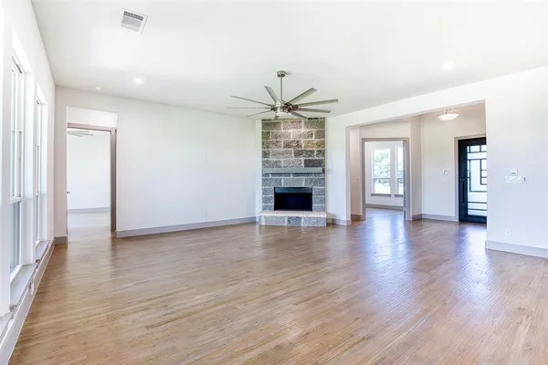 $699,800 | 1333 Canyon Lake Road, Wills Point, TX 75169