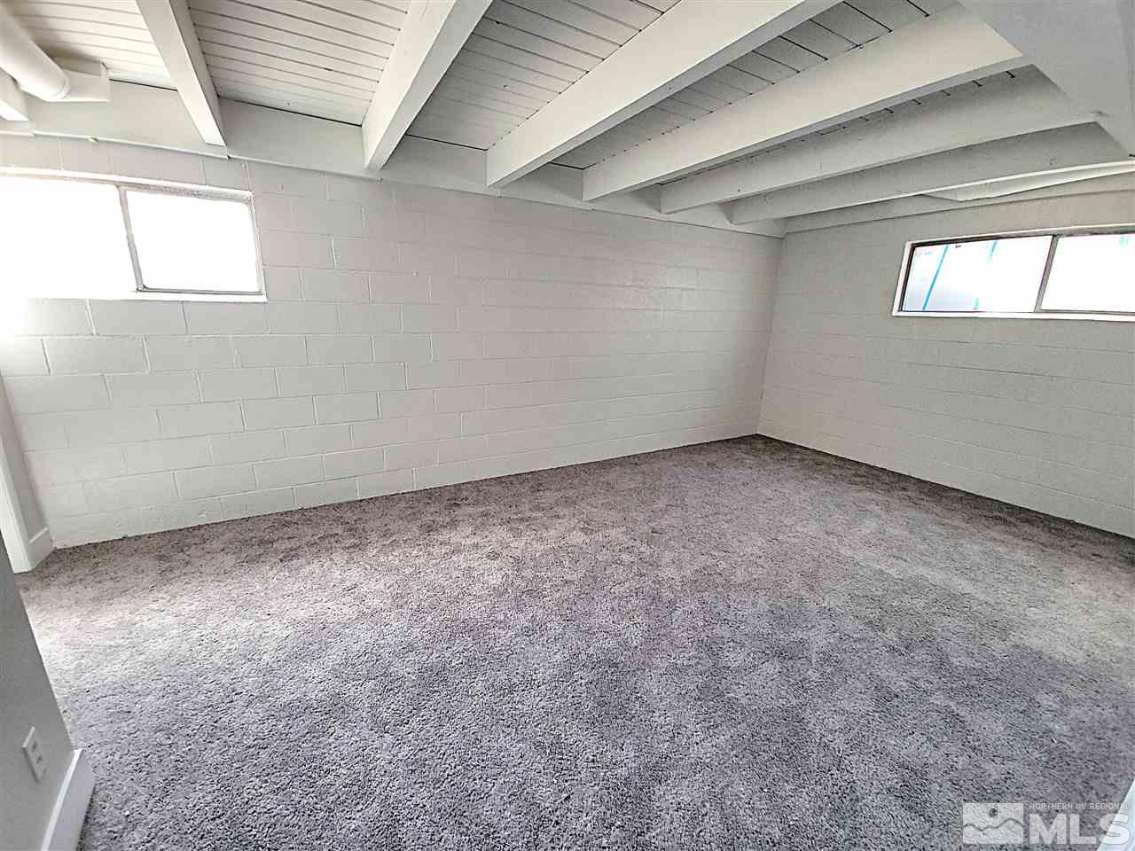 1901 Carlin Street Reno, NV 89503 - Photo 2 of 10 a view of room and window