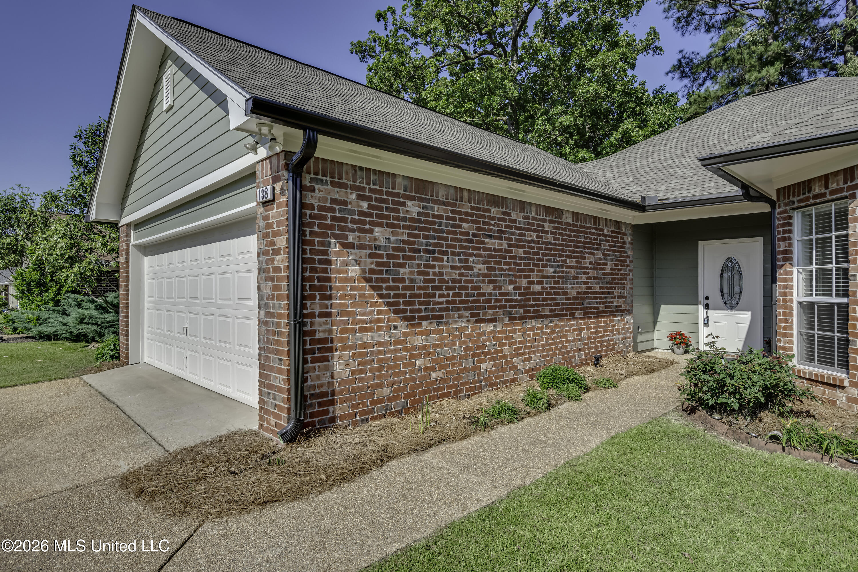 138 Chestnut Drive Brandon, MS 39047 - Photo 3 of 44 138 Chestnut Dr--3