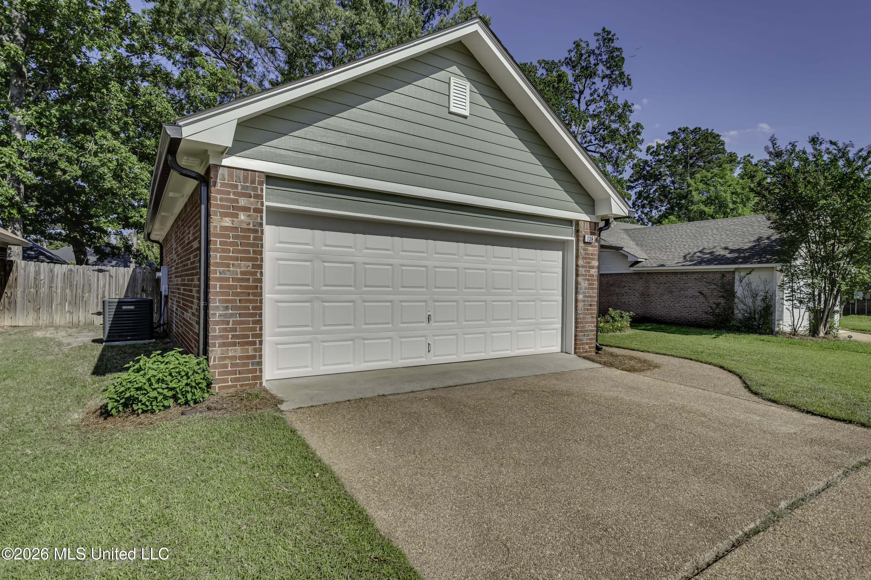 138 Chestnut Drive Brandon, MS 39047 - Photo 5 of 44 138 Chestnut Dr--7