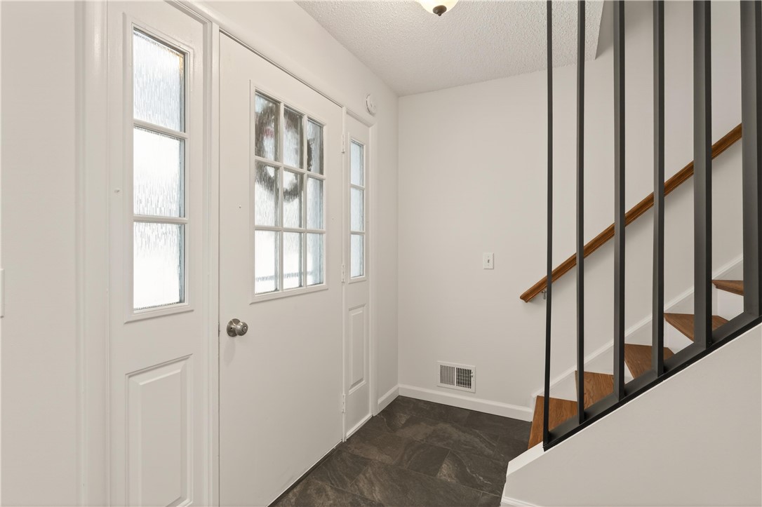 460 Upper Valley Road Gates, NY 14624 - Photo 4 of 40