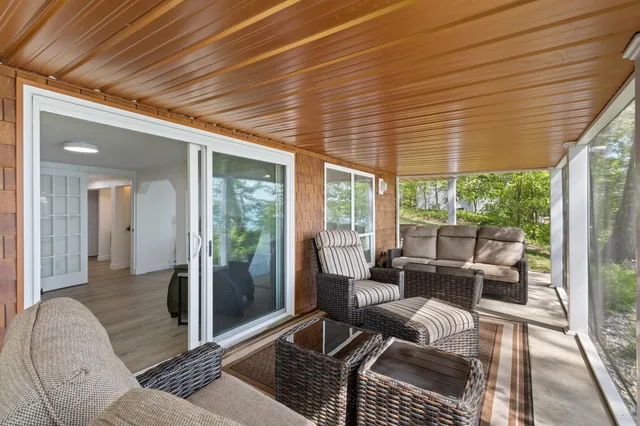 $1,280,000 | 20189 Dogwood Trail, White Pigeon, MI 49099