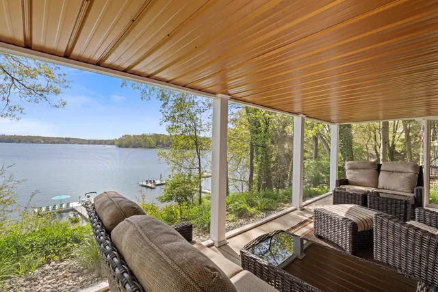 $1,280,000 | 20189 Dogwood Trail, White Pigeon, MI 49099