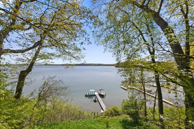 $1,280,000 | 20189 Dogwood Trail, White Pigeon, MI 49099