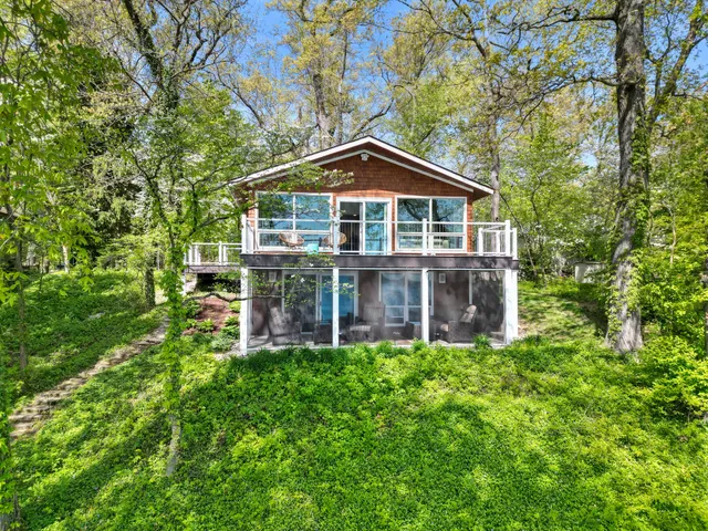 $1,280,000 | 20189 Dogwood Trail, White Pigeon, MI 49099