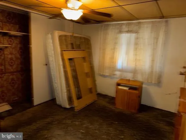 a view of a storage & utility room