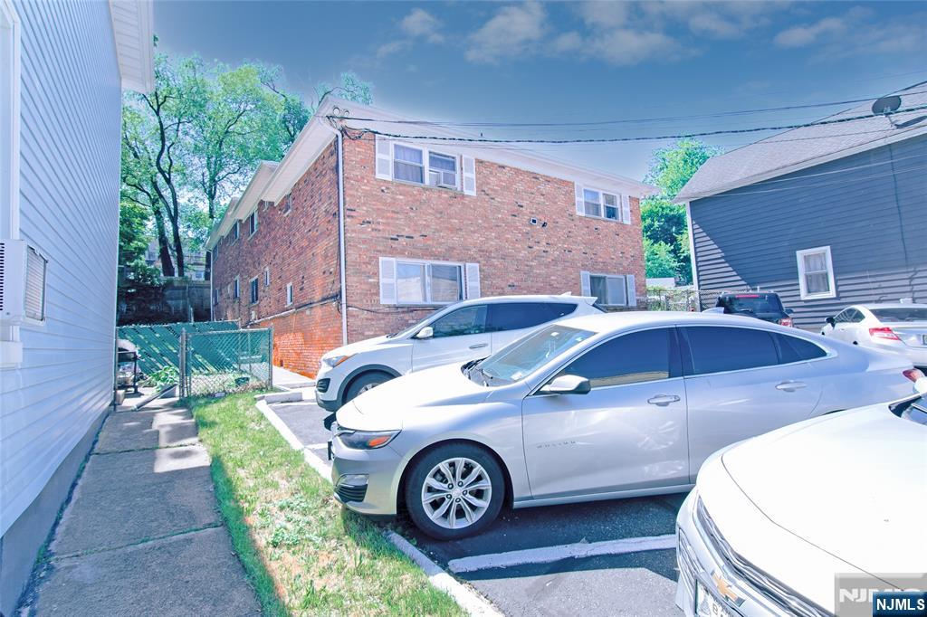 162 Spring Street, Unit 4 Orange, NJ 07050 - Photo 28 of 31