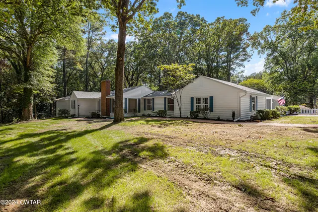 $469,900 | 137 Gibson Drive, Henderson, TN 38340