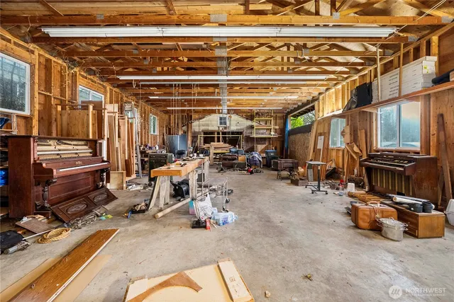 a view of gym equipment with windows