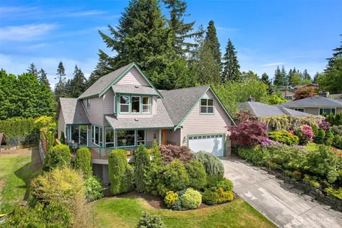 $975,000 | 1212 Toledo Street, Bellingham, WA 98229