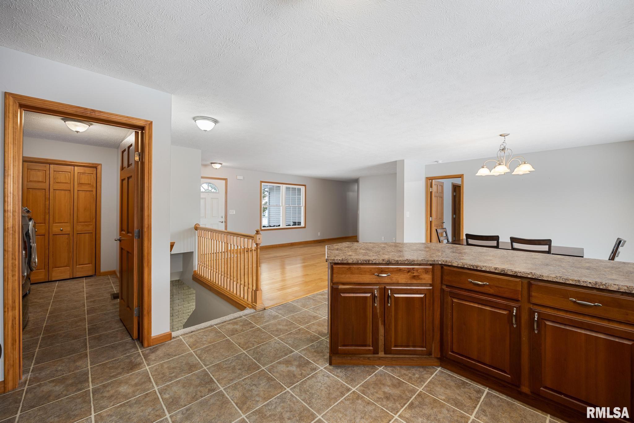 12505 North Maher Road Brimfield, IL 61517 - Photo 12 of 35 Gallery Image 12