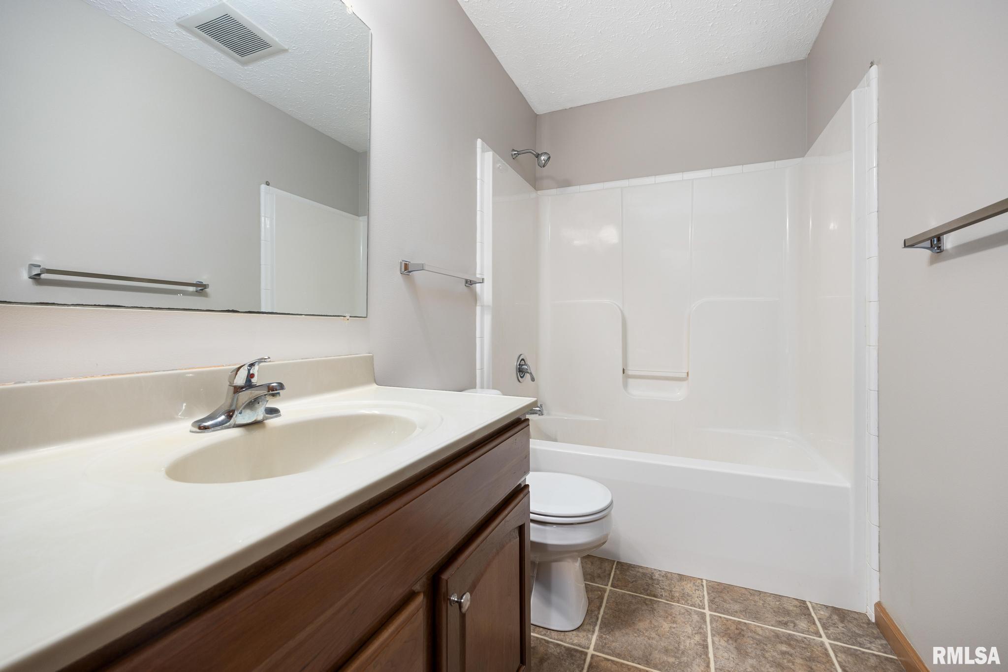 12505 North Maher Road Brimfield, IL 61517 - Photo 21 of 35 Gallery Image 21