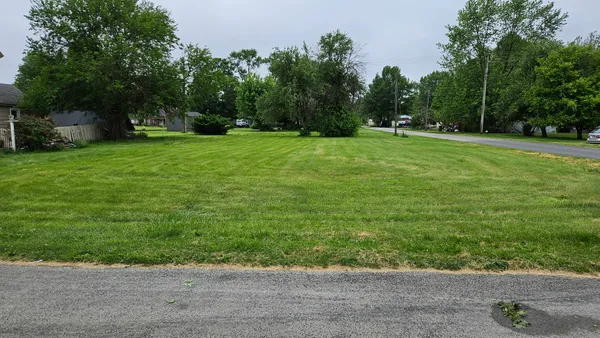 $7,500 | 302 Market Street, Sidell, IL 61876