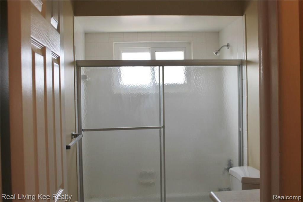1097 Tienken Court, Unit 202 Rochester, MI 48306 - Photo 10 of 17