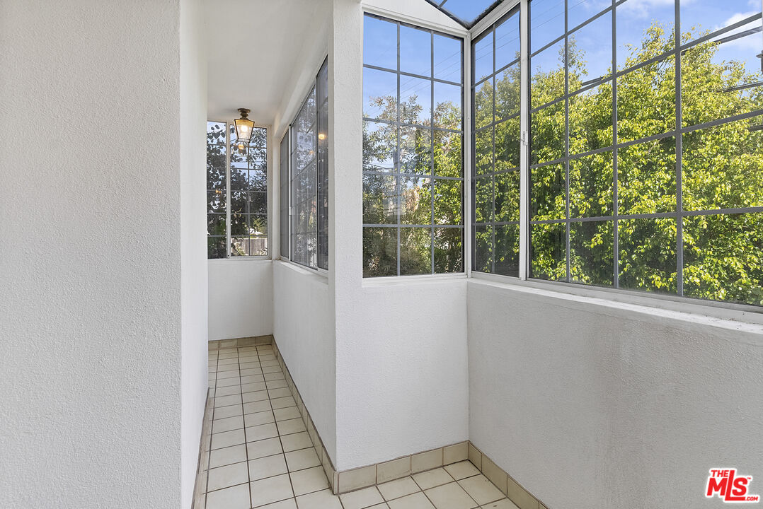 7806 West 79th Street Playa del Rey, CA 90293 - Photo 15 of 54 Gallery Image 15