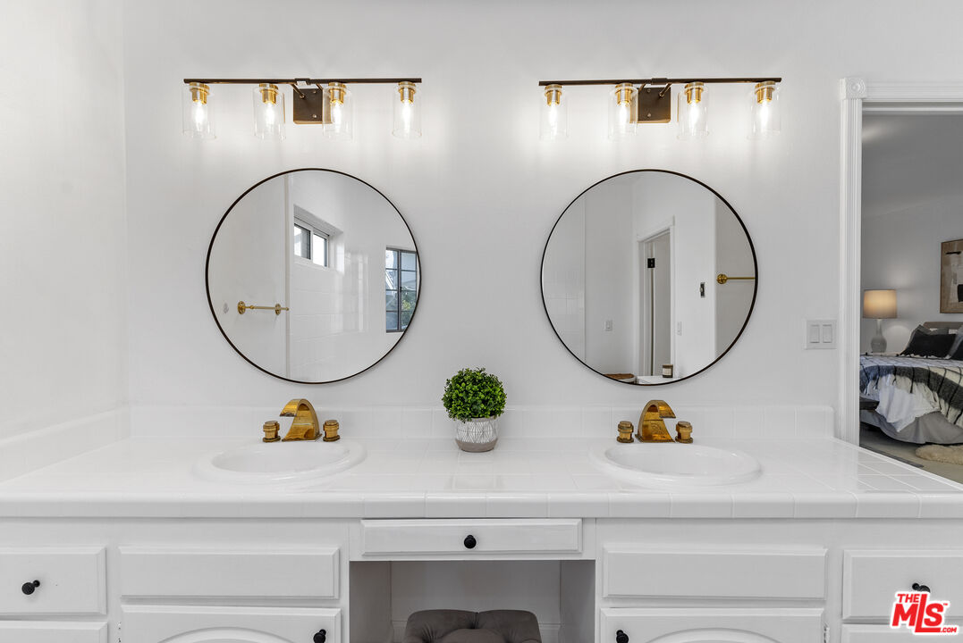 7806 West 79th Street Playa del Rey, CA 90293 - Photo 23 of 54 Gallery Image 23
