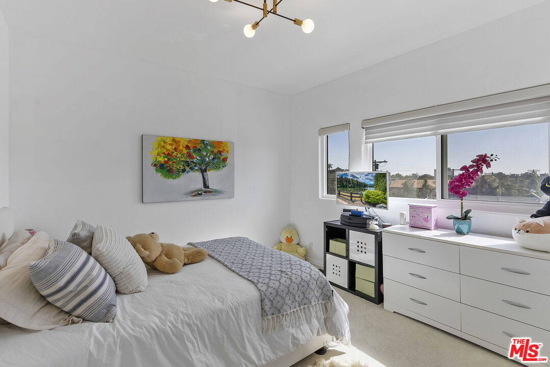 7806 West 79th Street Playa del Rey, CA 90293 - Photo 28 of 54 Gallery Image 28
