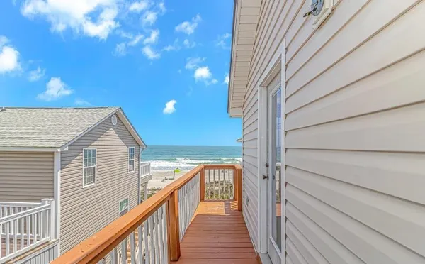 $729,999 | 1171 Neptune Road, Myrtle Beach, SC 29577