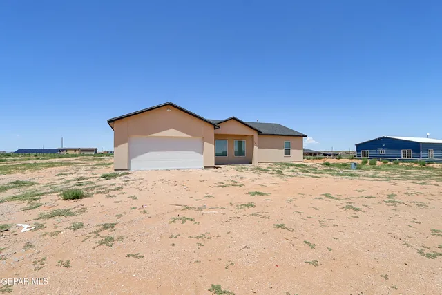 $284,000 | 1373 Gobi Desert Drive, Chaparral, NM 88081