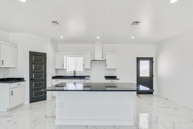 $284,000 | 1373 Gobi Desert Drive, Chaparral, NM 88081