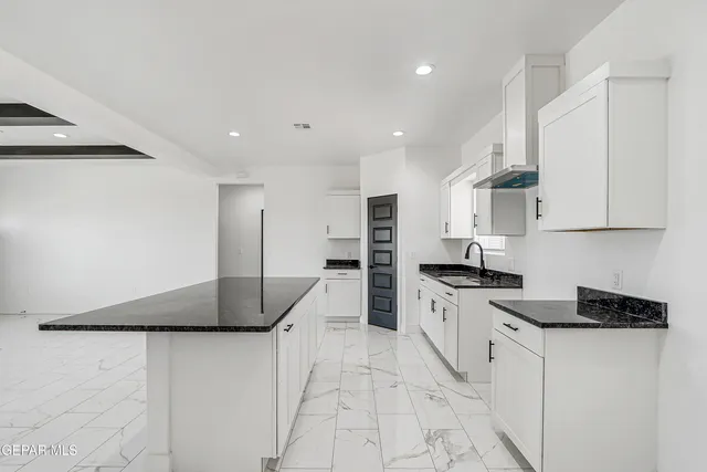 $284,000 | 1373 Gobi Desert Drive, Chaparral, NM 88081