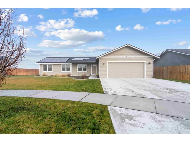 $369,000 | 205 Southwest Eagle Drive, Boardman, OR 97818