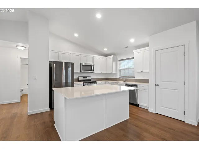 $369,000 | 205 Southwest Eagle Drive, Boardman, OR 97818