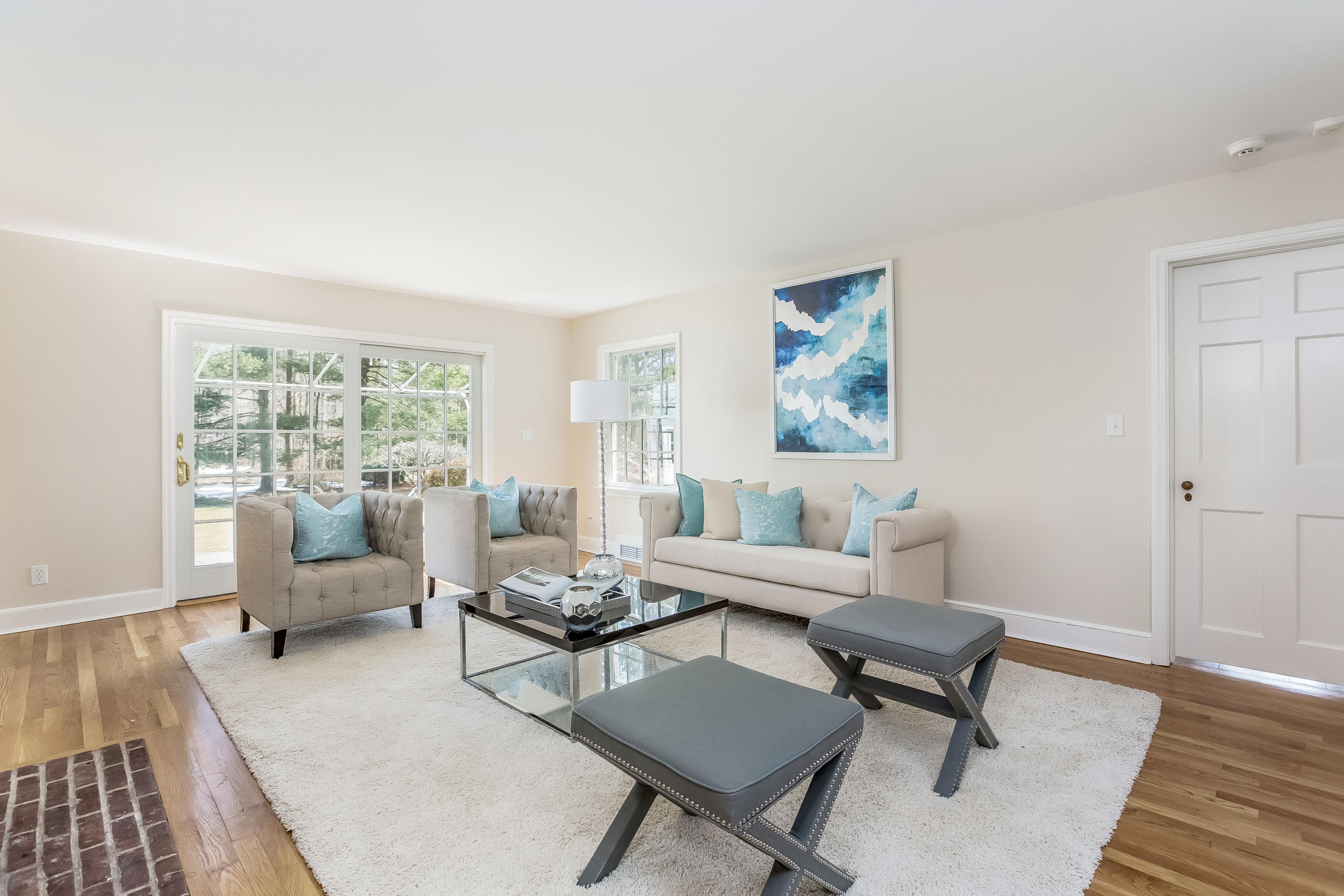 14 Meadowbrook Road Darien, CT 06820 - Photo 9 of 40 a living room with furniture and a window