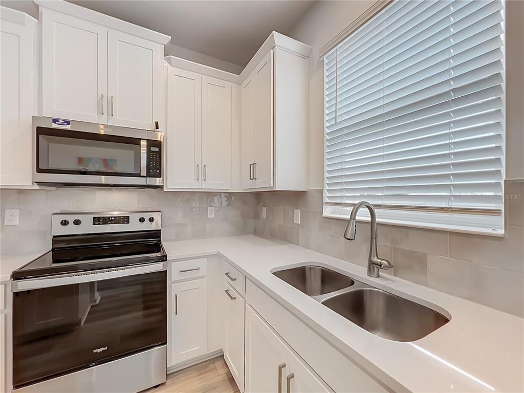 746 Spring Palms Loop Orlando, FL 32828 - Photo 13 of 46