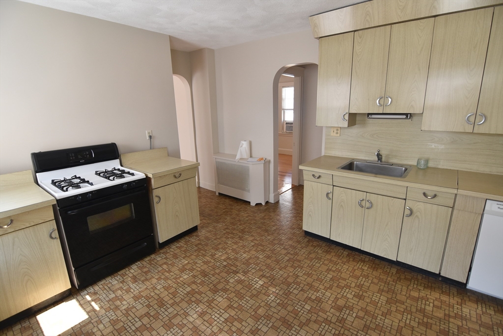 79 Euston Road, Unit 3 Boston, MA 02135 - Photo 1 of 12