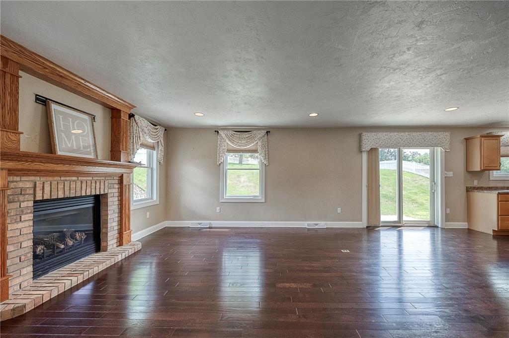 8554 Peters Road Cranberry Township, PA 16066 - Photo 11 of 40 Gallery Image 11