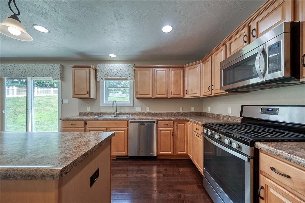 8554 Peters Road Cranberry Township, PA 16066 - Photo 12 of 40 Gallery Image 12
