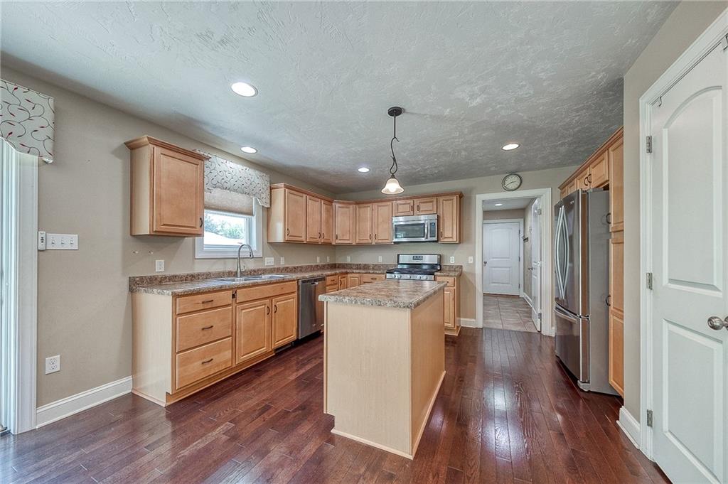 8554 Peters Road Cranberry Township, PA 16066 - Photo 13 of 40 Gallery Image 13