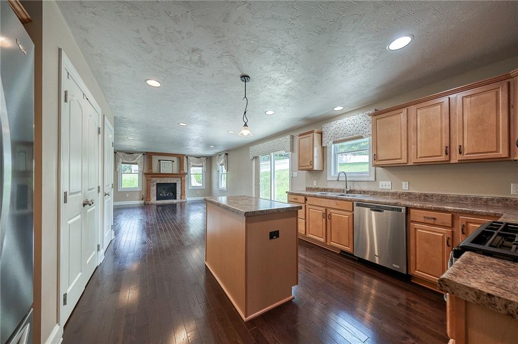 8554 Peters Road Cranberry Township, PA 16066 - Photo 15 of 40 Gallery Image 15