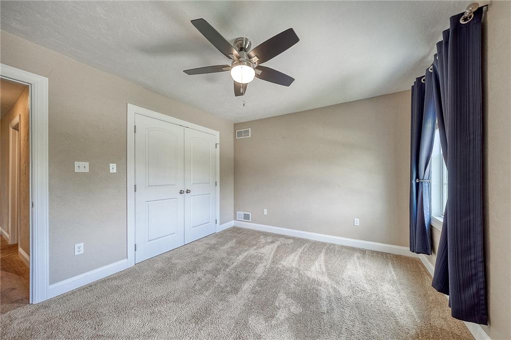 8554 Peters Road Cranberry Township, PA 16066 - Photo 25 of 40 1 of 5 Bedrooms