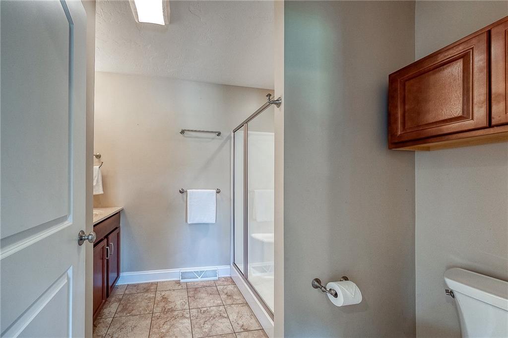 8554 Peters Road Cranberry Township, PA 16066 - Photo 8 of 40 Gallery Image 8
