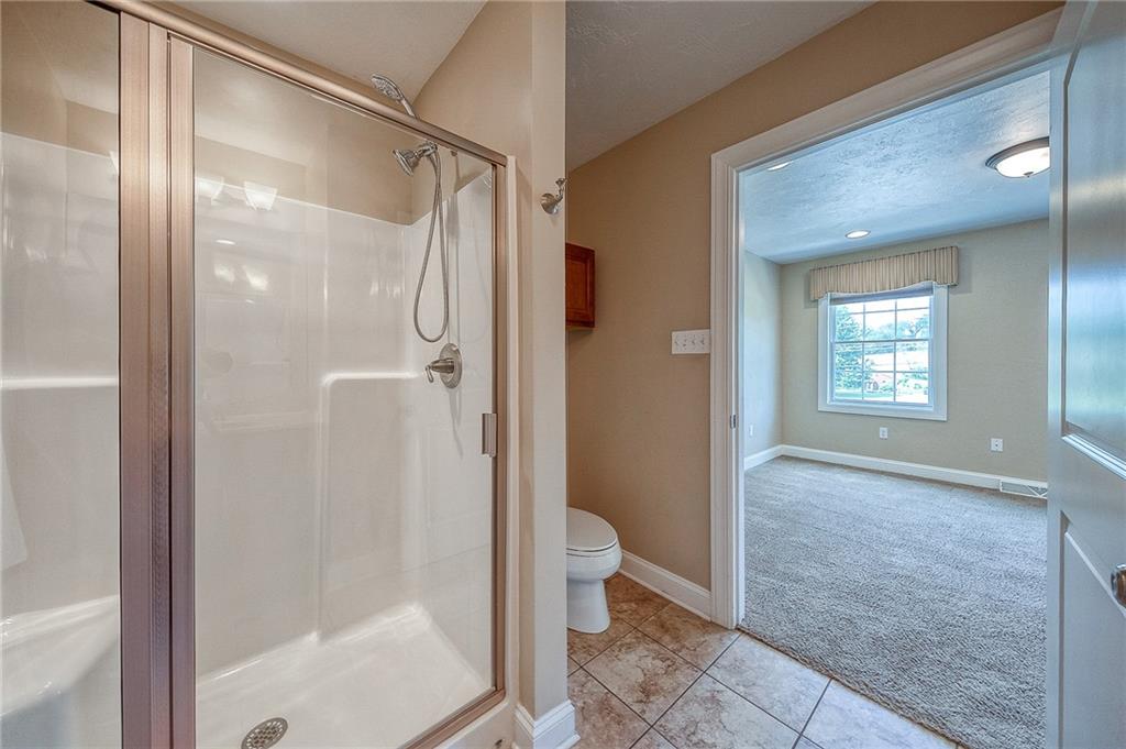8554 Peters Road Cranberry Township, PA 16066 - Photo 9 of 40 Gallery Image 9