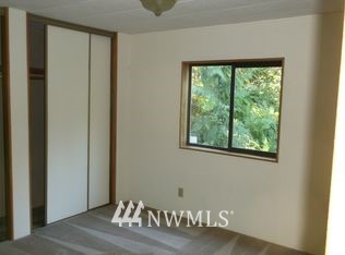 541 Erving Jacobs Road Port Angeles, WA 98362 - Photo 4 of 21